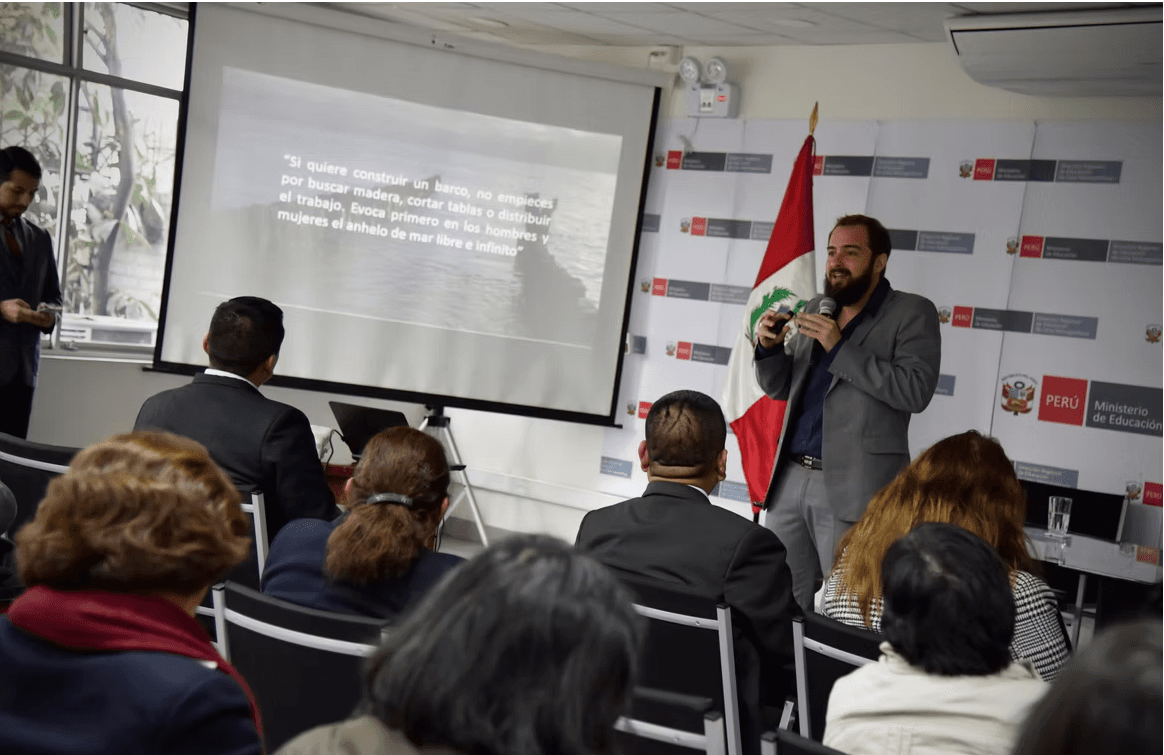 Keynote on “Education in the 21st Century” to directors and supervisors, organized by the Regional Directorate of Education of Metropolitan Lima (DRELM), Peru.